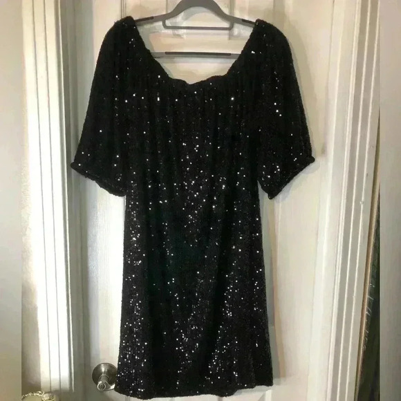 Sequin Off-The-Shoulder Dress Size 
Small and medium - Picture 16 of 16